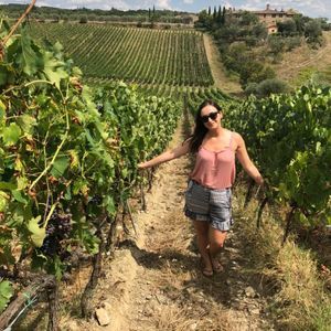 Meet your Posher, Ana